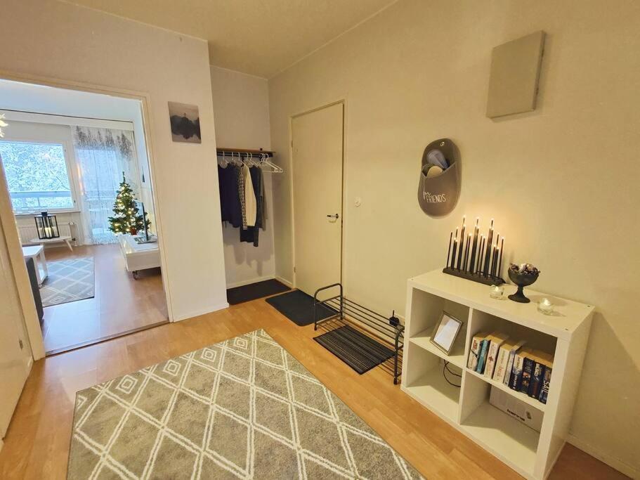 רובניימי Spacious Apartment With Balcony And Free Wifi מראה חיצוני תמונה